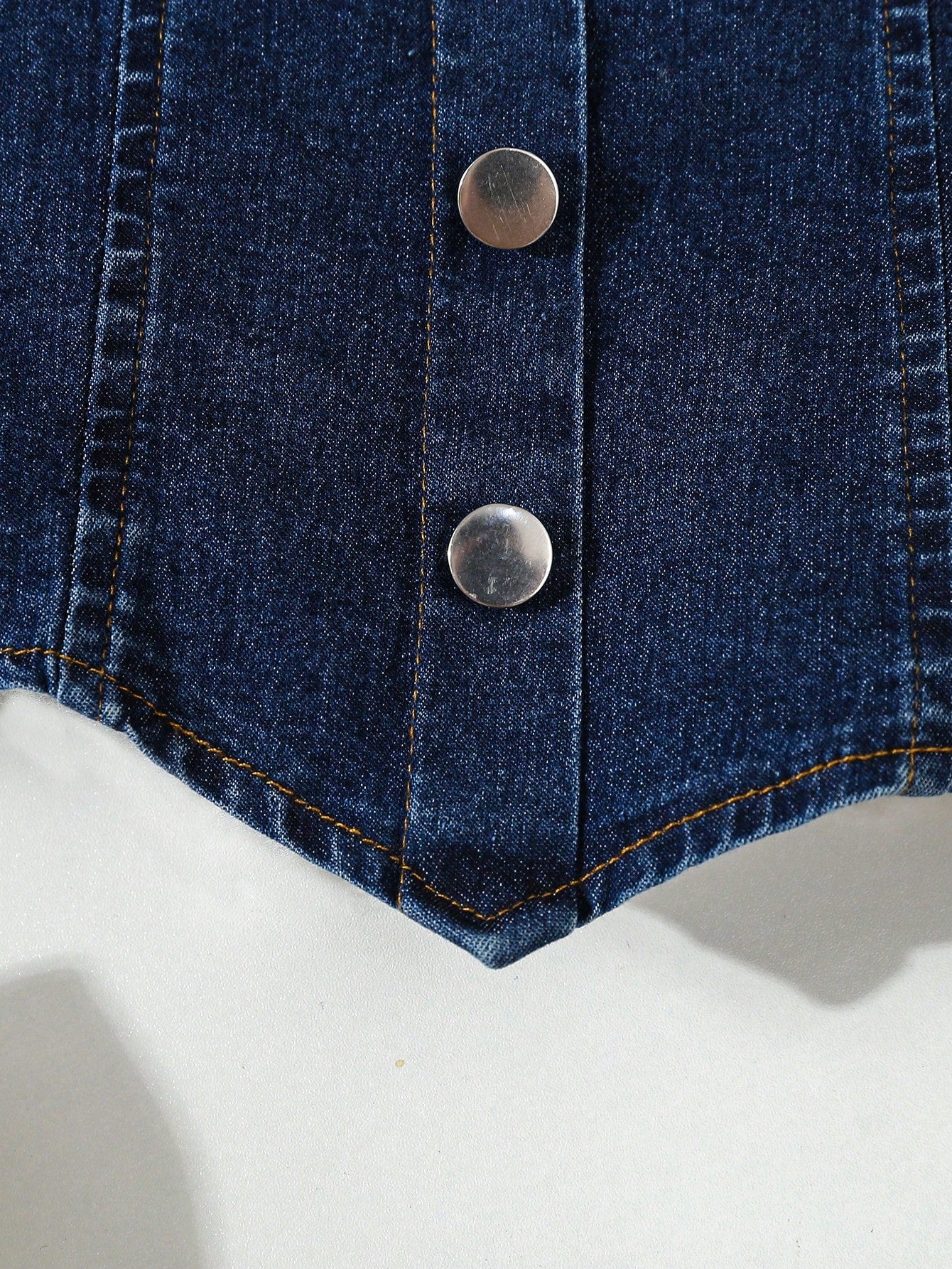 Chaqueta vaquera de manga abullonada con falda vaquera acampanada y cinturón, conjunto de moda casual