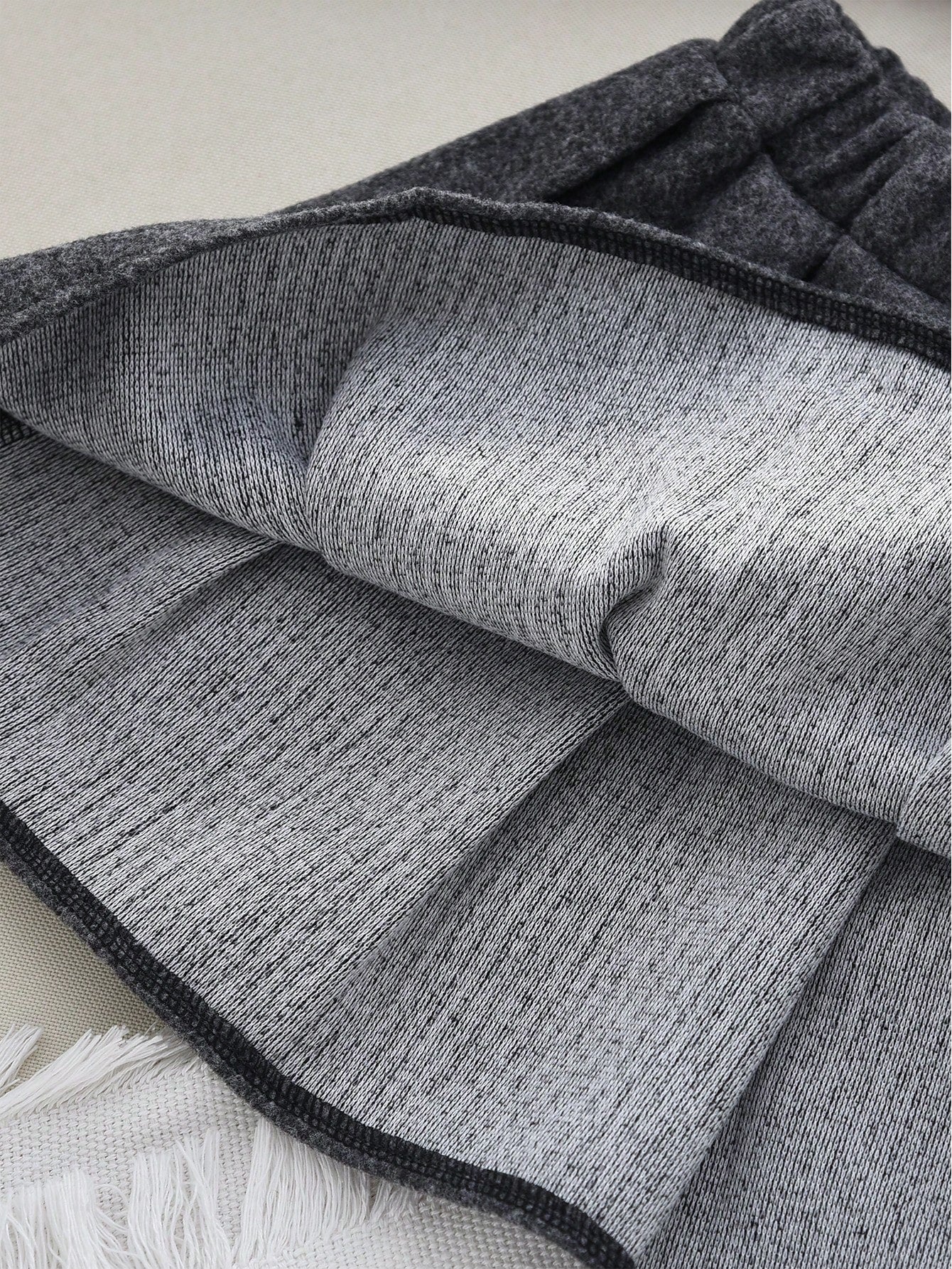 Winter Two Pieces Clothes Sets for Young Girls' Grey Tweed Long Sleeves Single Breasted Pocket Coat and Pleated Skirt for Young Girl Suits