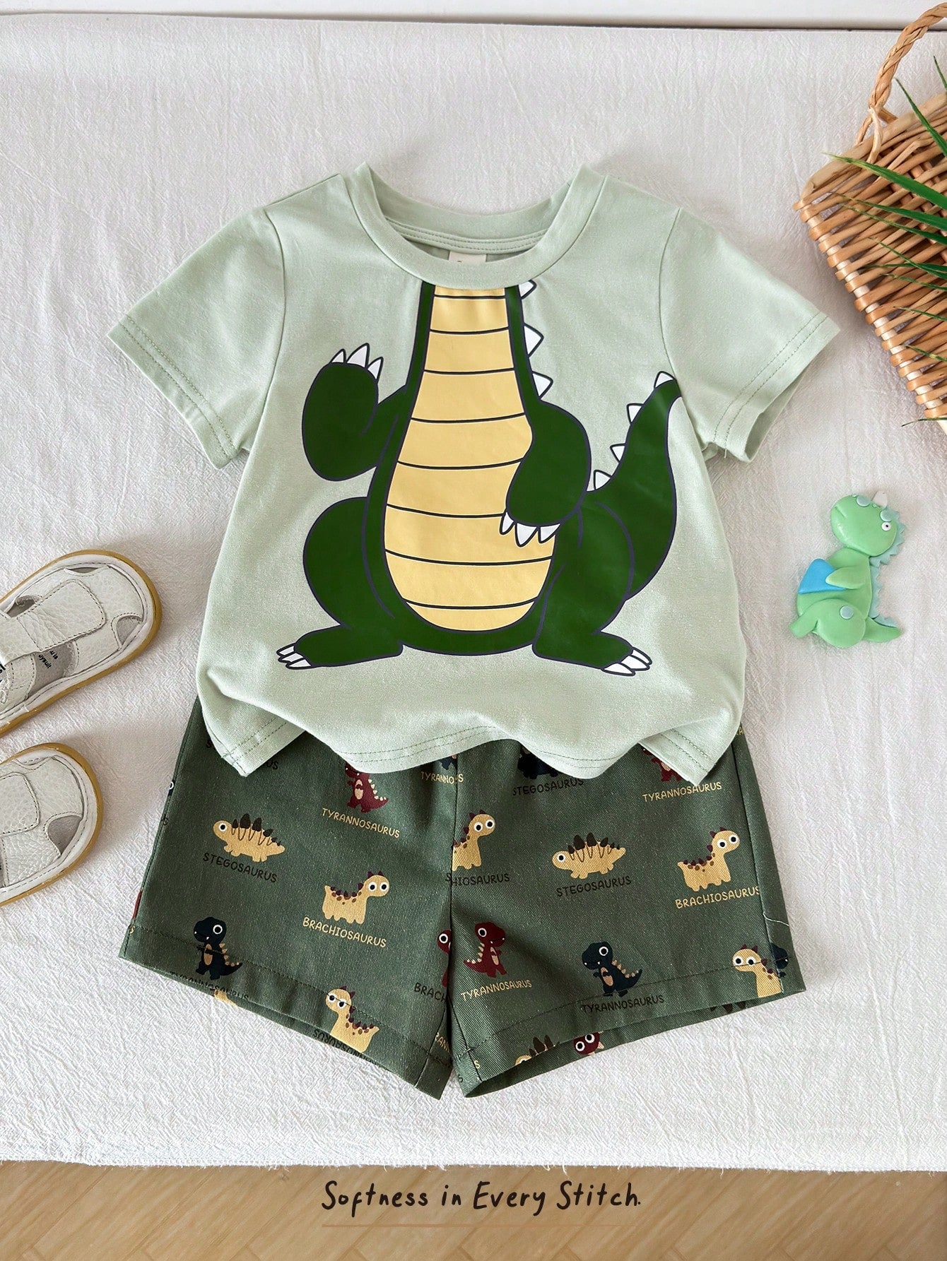 Conjunto 2 piezas de Top de manga corta de cuello redondo suave con estampado de dinosaurios de dibujos animados y pantalones cortos de cintura elástica