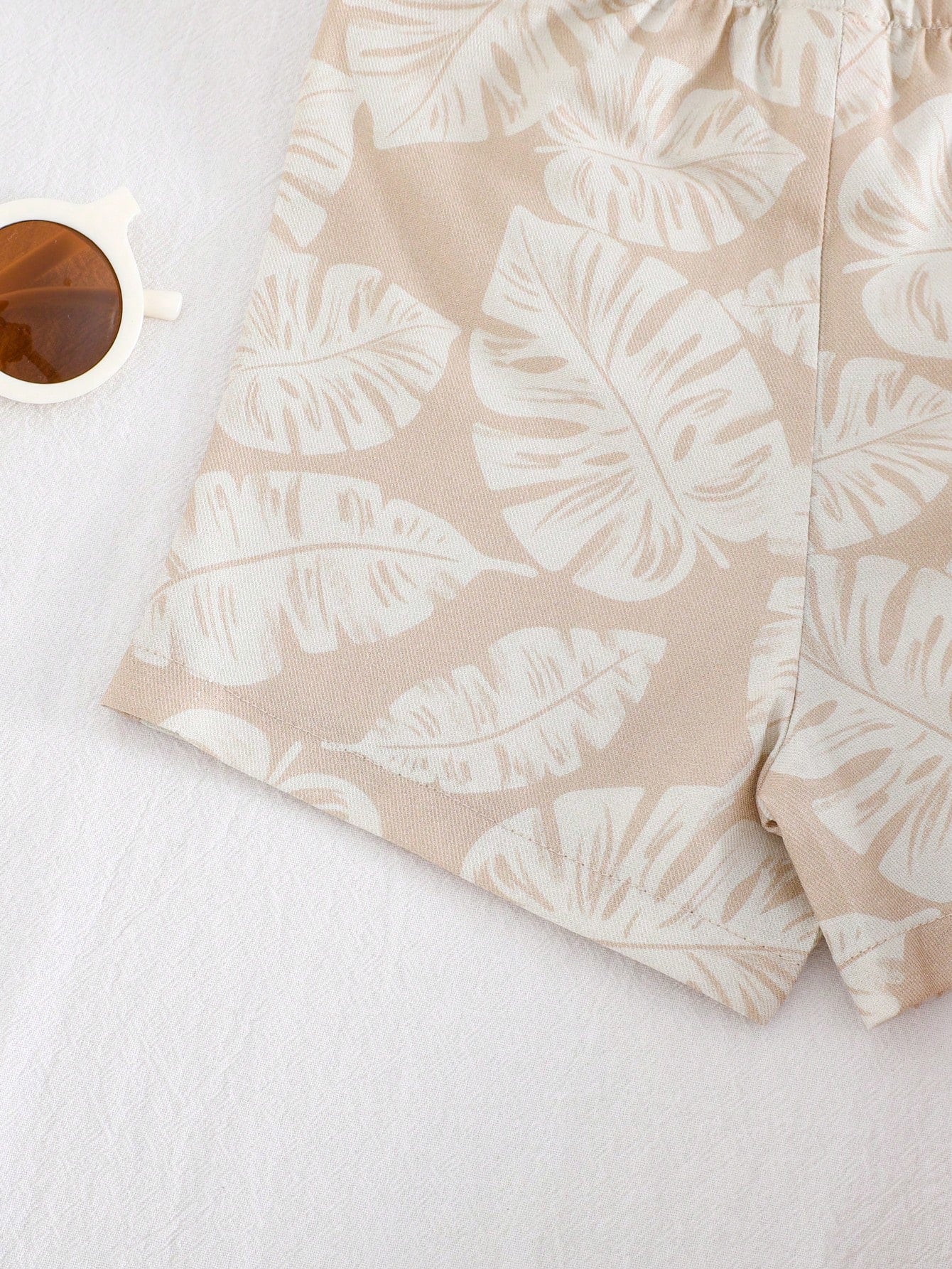 Conjunto 2 piezas chaqueta de manga corta y pantalón corto con cintura elástica