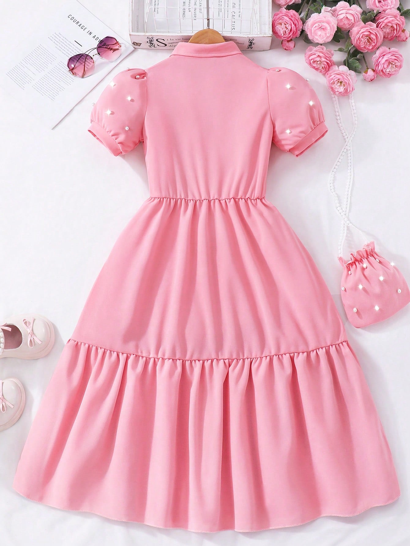 Vestido con chaqueta de manga abullonada, cuello y bolsillo, en unicolor