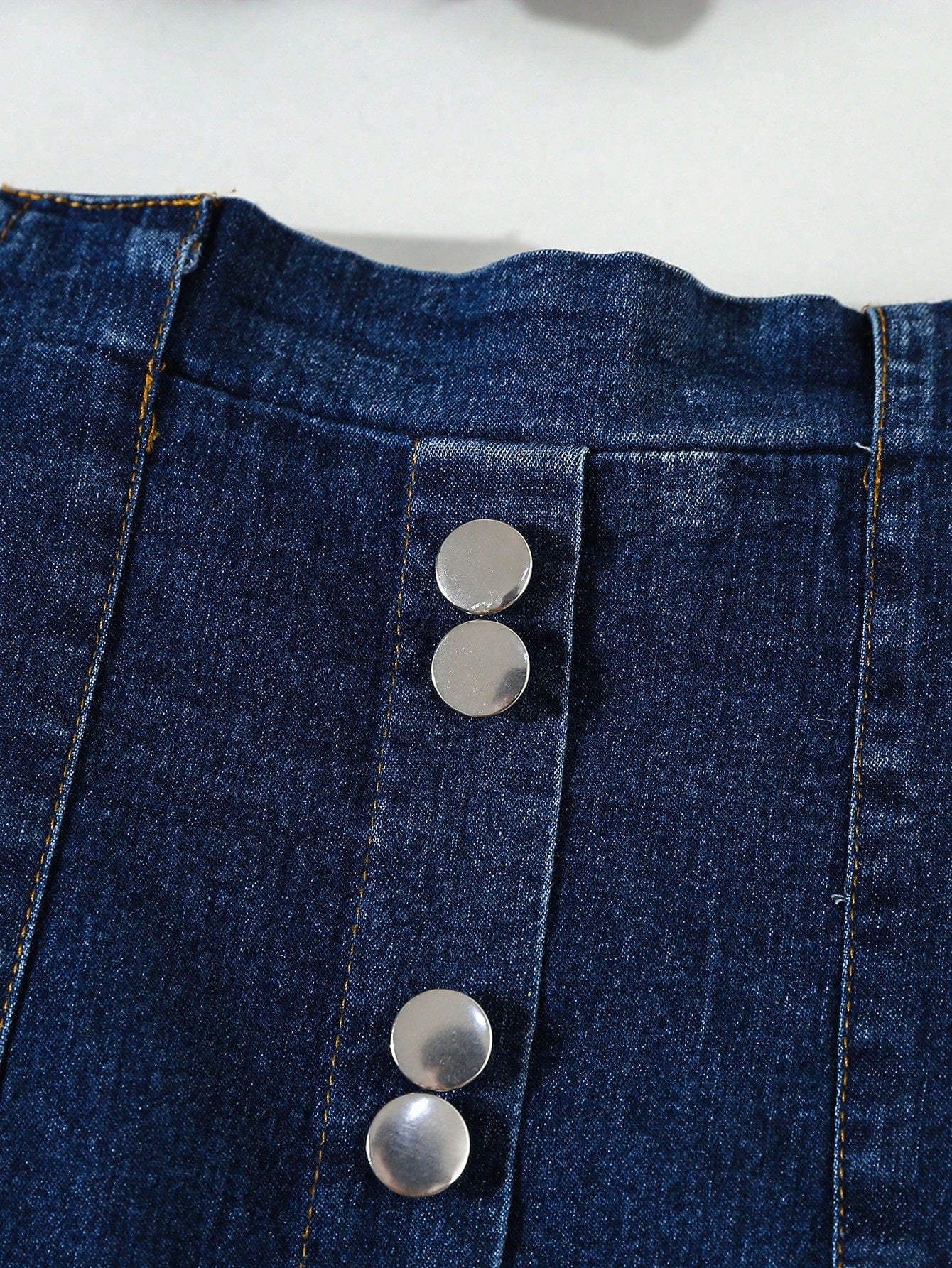 Chaqueta vaquera de manga abullonada con falda vaquera acampanada y cinturón, conjunto de moda casual