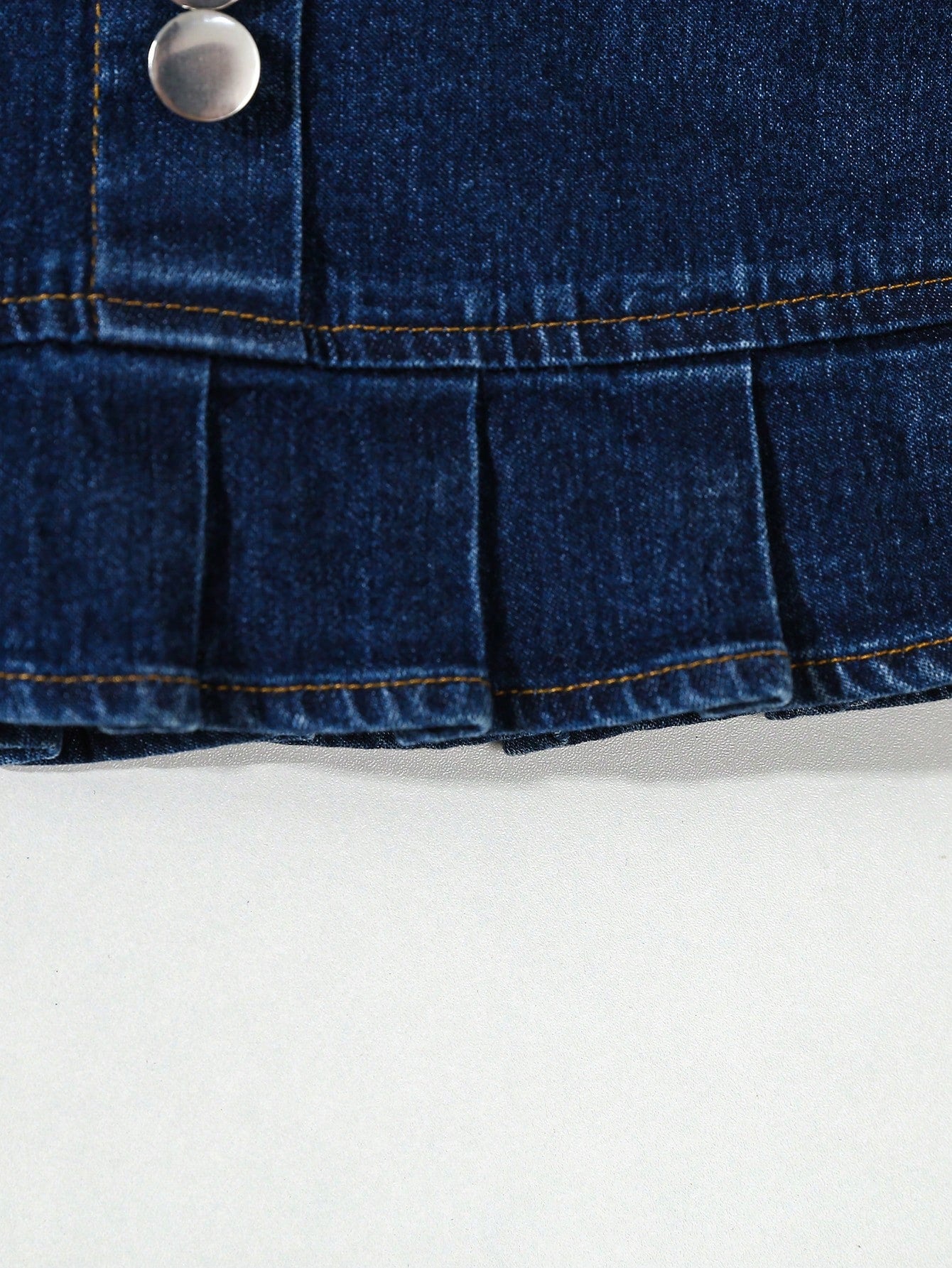 Chaqueta vaquera de manga abullonada con falda vaquera acampanada y cinturón, conjunto de moda casual