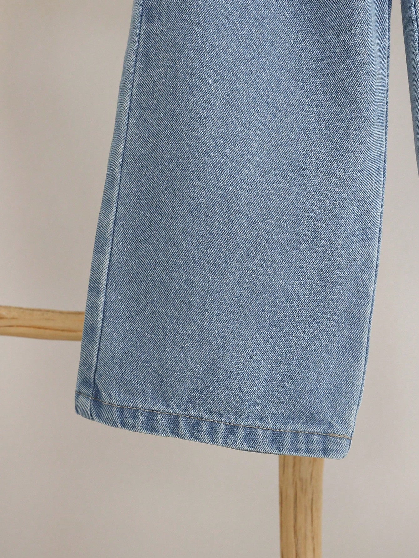 Set de 2 piezas: Blusa con cuello Peter Pan dulce y linda para niñas pequeñas, combinada con pantalones vaqueros azules simples y casuales para exteriores, nueva llegada de otoño/invierno