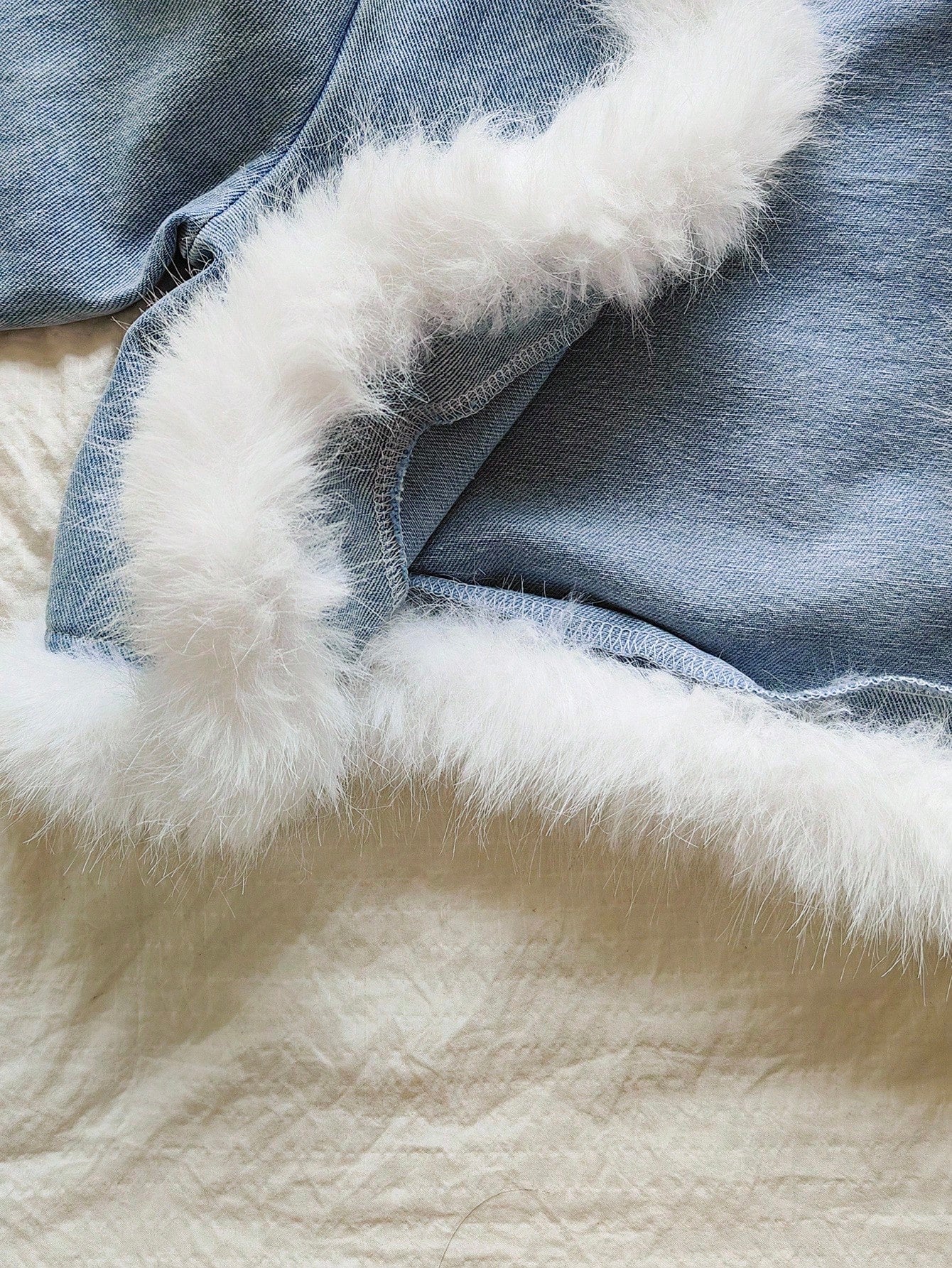 Vintaside Kids Conjunto de 2 piezas de mezclilla para niñas pequeñas, con decoración de peluche, tela de mezclilla suave, adecuado para primavera, otoño e invierno, conjunto de moda casual de chaqueta de mezclilla y vestido de mezclilla a juego