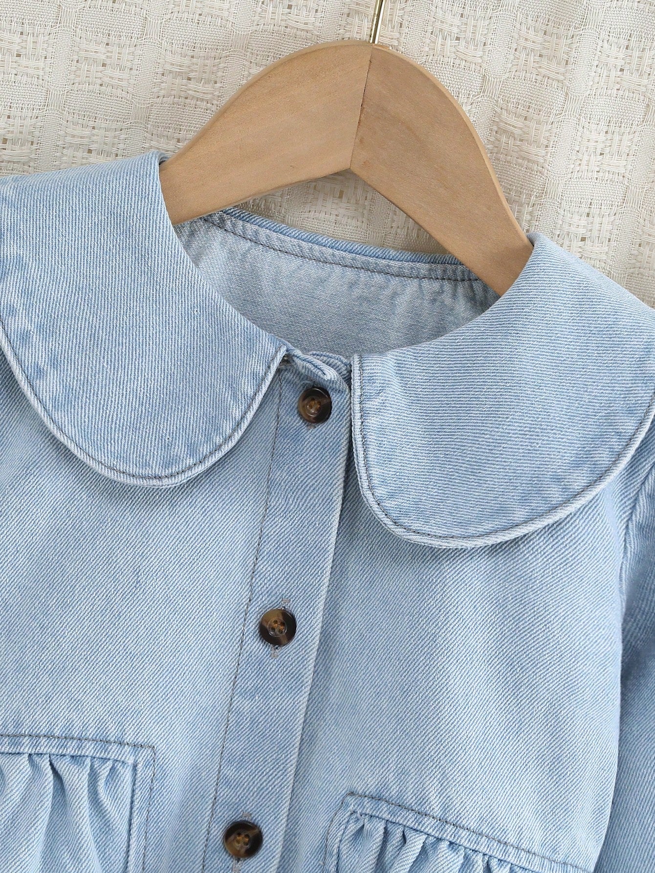 Set de 2 piezas: Blusa con cuello Peter Pan dulce y linda para niñas pequeñas, combinada con pantalones vaqueros azules simples y casuales para exteriores, nueva llegada de otoño/invierno