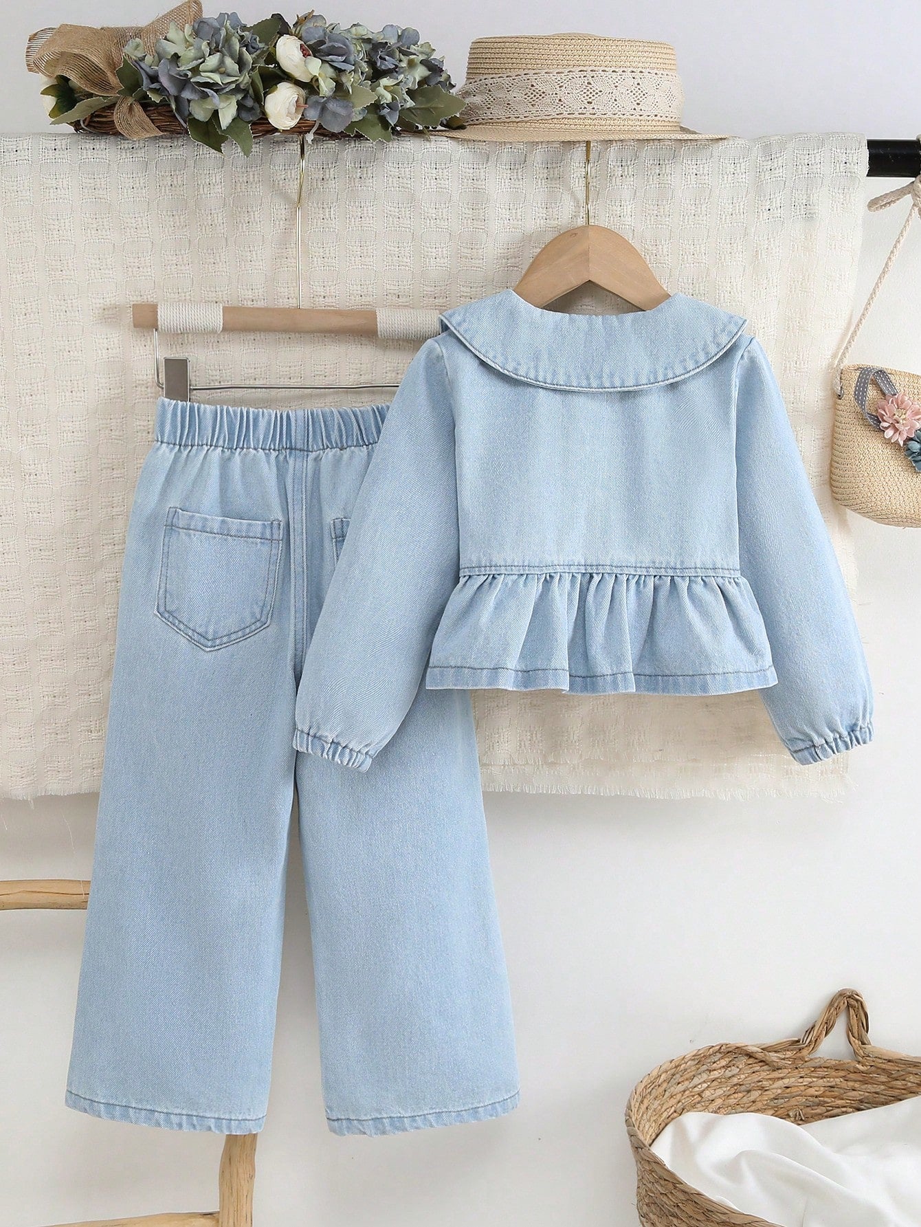 Set de 2 piezas: Blusa con cuello Peter Pan dulce y linda para niñas pequeñas, combinada con pantalones vaqueros azules simples y casuales para exteriores, nueva llegada de otoño/invierno