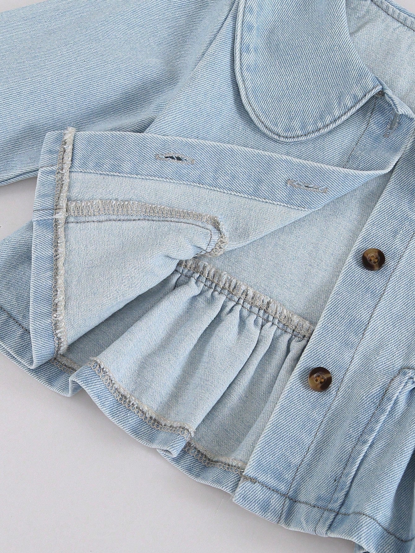 Set de 2 piezas: Blusa con cuello Peter Pan dulce y linda para niñas pequeñas, combinada con pantalones vaqueros azules simples y casuales para exteriores, nueva llegada de otoño/invierno