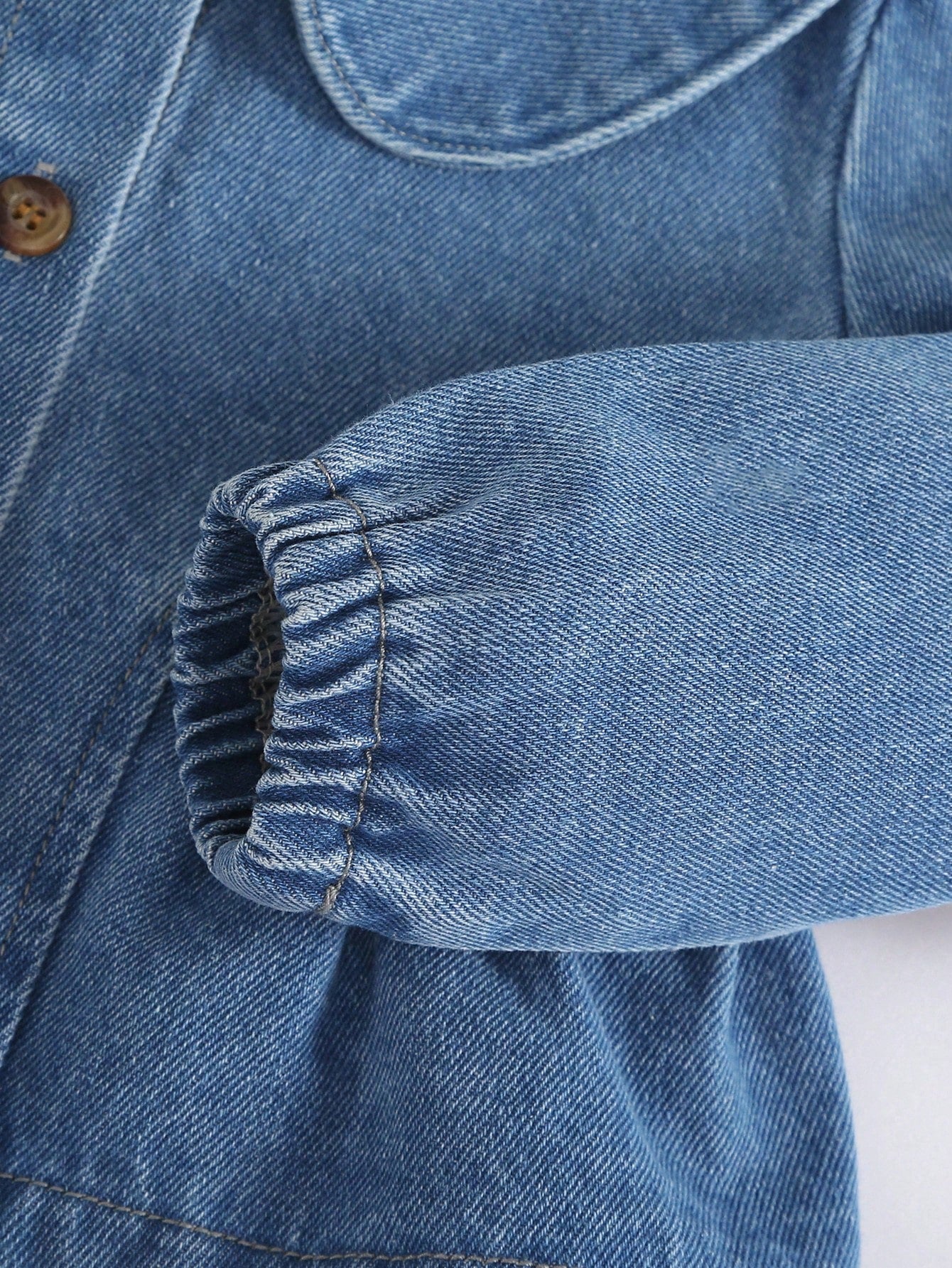 Set de 2 piezas: Blusa con cuello Peter Pan dulce y linda para niñas pequeñas, combinada con pantalones vaqueros azules simples y casuales para exteriores, nueva llegada de otoño/invierno