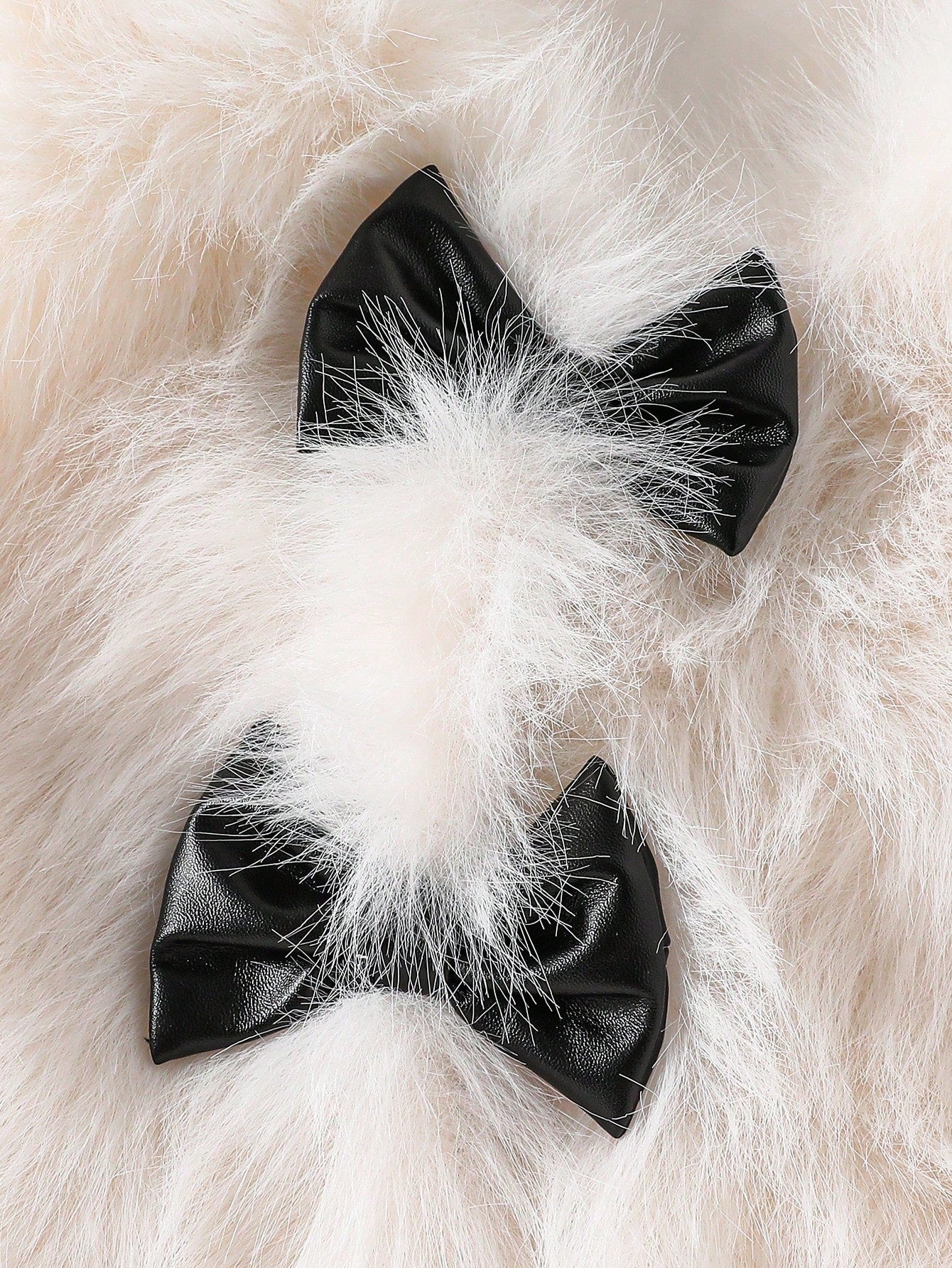 Set de 3 piezas: Chaleco marrón con textura de peluche y lazo, camiseta a juego y falda plisada de PU