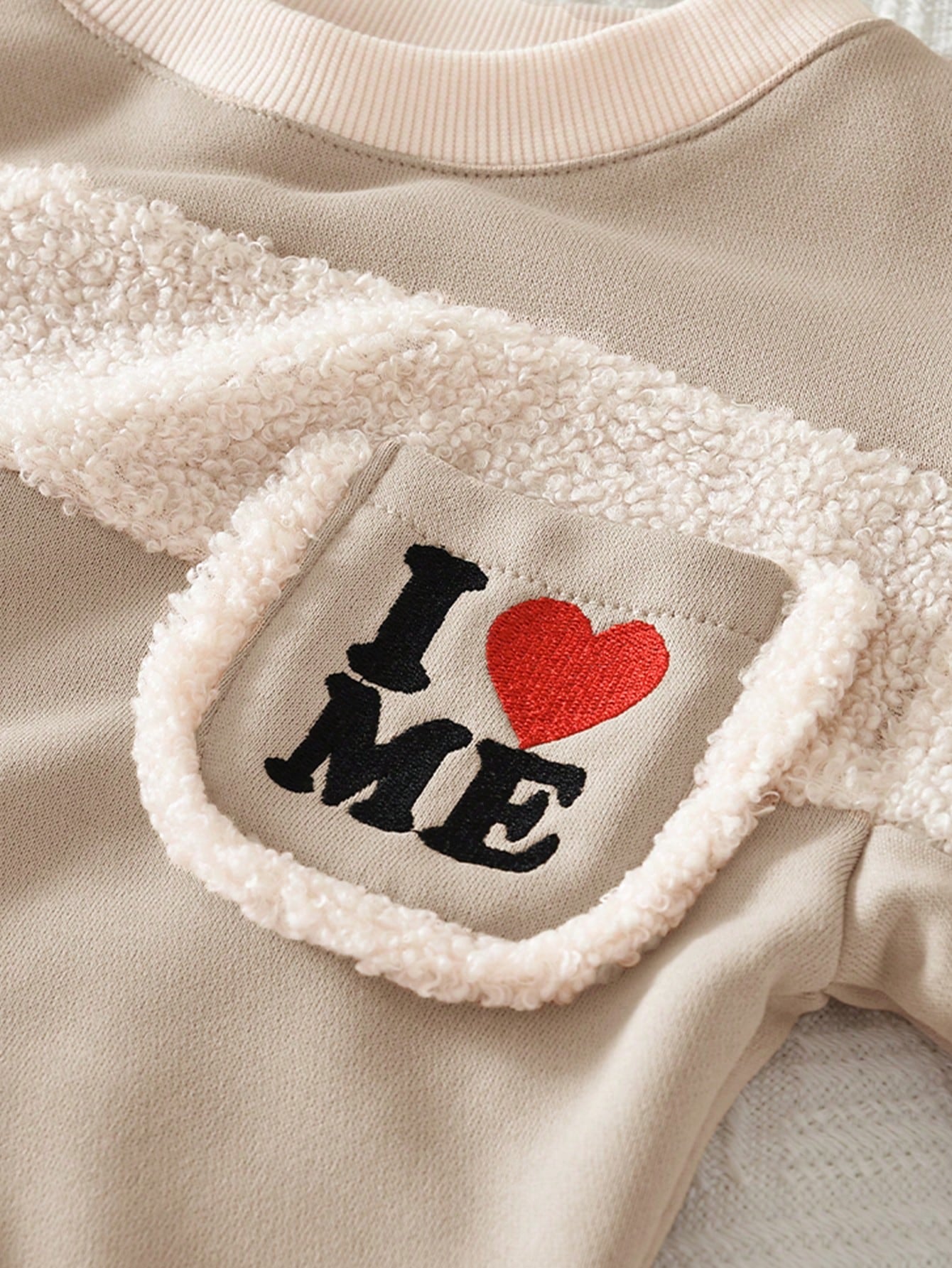 Young Girls Letter Embroidered Small Pocket Long Sleeved Patchwork Sweatershirt and Pants 2 Pieces Fall Spring Clothes Sets for Young Girl 3 to 7 Years