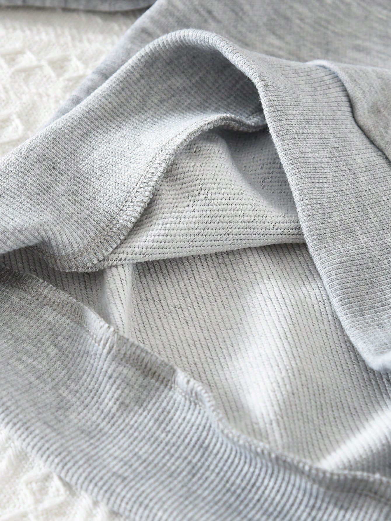 Young Girls Cute Bow Long Sleeves Sweatershirt-Like Top and Mesh Skirt Two Pieces Clothes Sets Fall and Spring Outfits