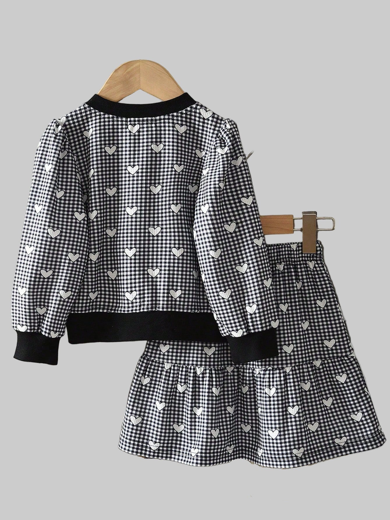 Young Girls Plaid Love Printing Long Sleeves Single Breasted Cardigan Top and Skirt Two Pieces Fall Spring Clothes Sets