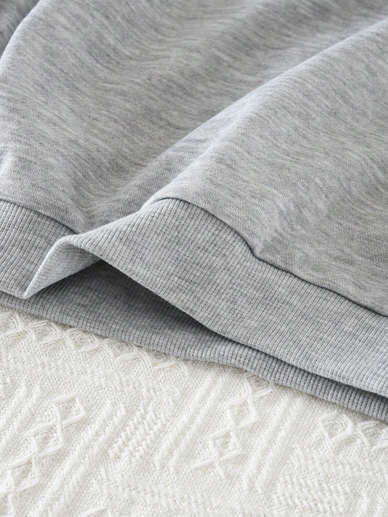 Young Girls Cute Bow Long Sleeves Sweatershirt-Like Top and Mesh Skirt Two Pieces Clothes Sets Fall and Spring Outfits