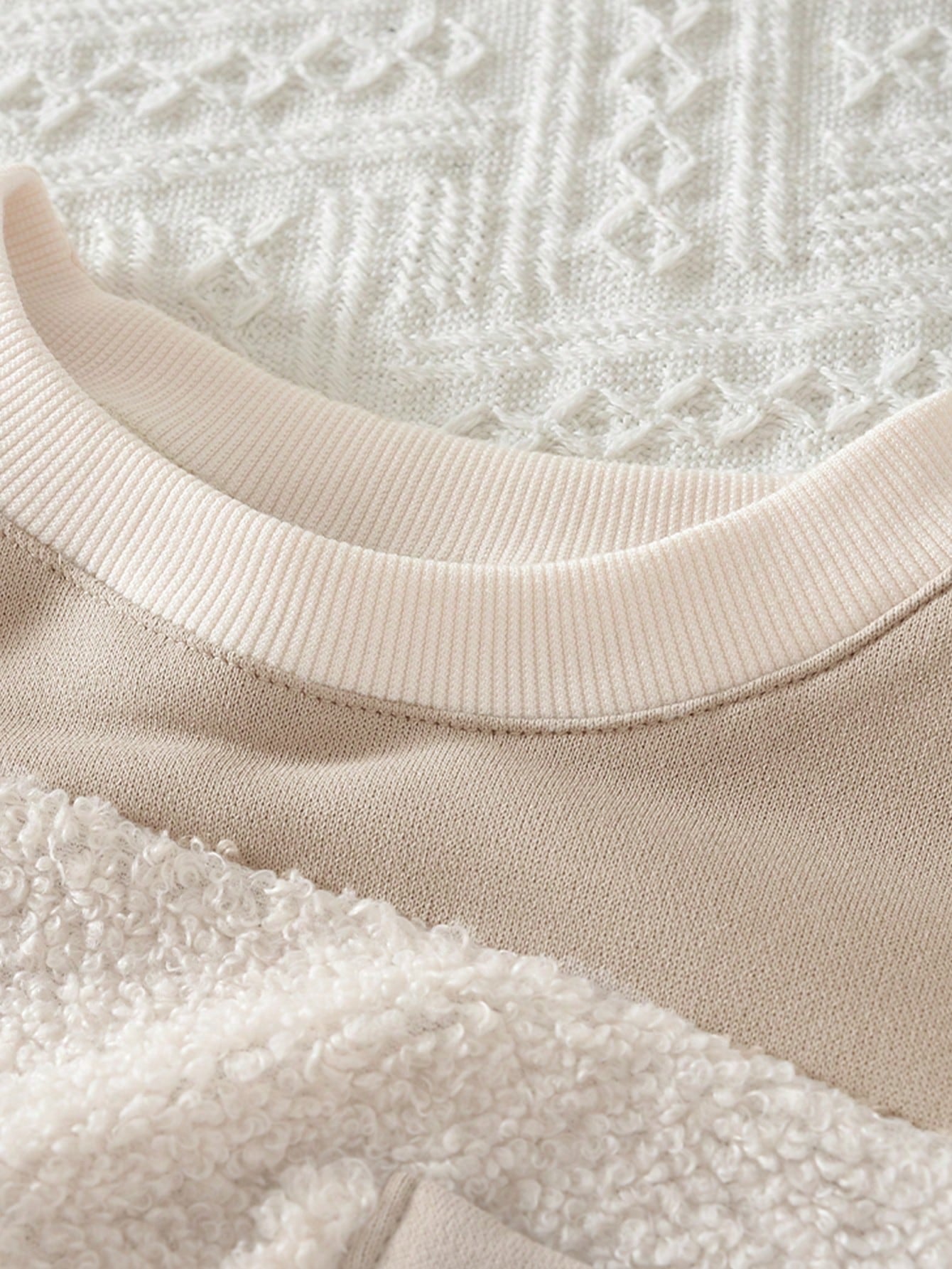 Young Girls Letter Embroidered Small Pocket Long Sleeved Patchwork Sweatershirt and Pants 2 Pieces Fall Spring Clothes Sets for Young Girl 3 to 7 Years